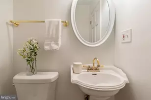 300 North Carolina Ave SE, Washington, DC 20003 - Photo 18