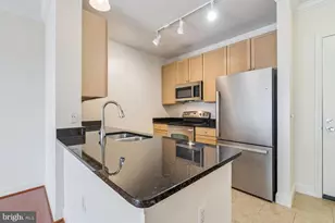 1391 Pennsylvania Ave SE, Washington, DC 20003 - Photo 12