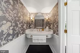 2501 49th St NW, Washington, DC 20007 - Photo 20