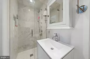 2501 49th St NW, Washington, DC 20007 - Photo 32
