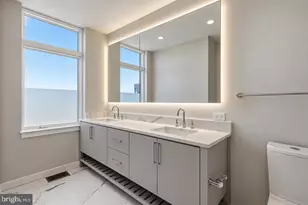 646 H St NE, Washington, DC 20002 - Photo 32