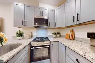 1821 T St NW, Washington, DC 20009 - Photo 8