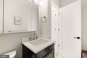 1721 20th St NW, Washington, DC 20009 - Photo 30