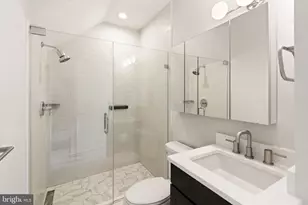 1721 20th St NW, Washington, DC 20009 - Photo 28