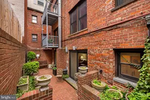 1318 35th St NW, Washington, DC 20007 - Photo 18
