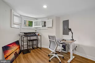 914 C St NE, Washington, DC 20002 - Photo 28