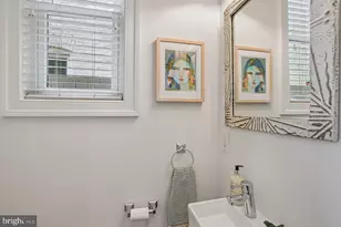 914 C St NE, Washington, DC 20002 - Photo 14