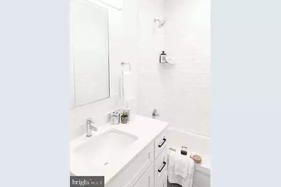 1016 17th Place NE #205, Washington, DC 20002 - Photo 10