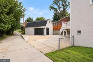 1116 34th St SE, Washington, DC 20019 - Photo 4