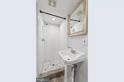 418 Q Street NW, Washington, DC 20001 - Photo 32