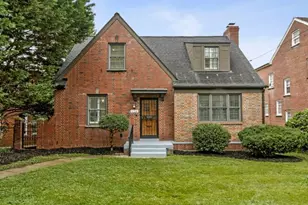 1124 Kalmia Rd NW, Washington, DC 20012 - Photo 4