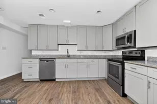 4636 Hillside Rd SE, Washington, DC 20019 - Photo 16