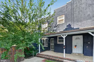 4636 Hillside Rd SE, Washington, DC 20019 - Photo 2