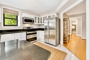 2153 California St NW, Washington, DC 20008 - Photo 8