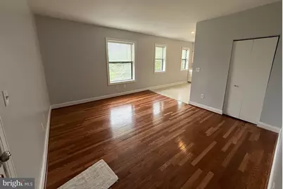 2201 15th Street NW #303, Washington, DC 20009 - Photo 2