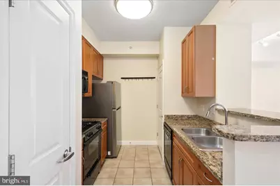1111 25th Street NW #714, Washington, DC 20037 - Photo 6