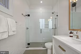 1327 R St NW, Washington, DC 20009 - Photo 28