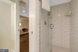 919 O St NW, Washington, DC 20001 - Photo 30