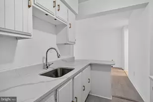 1711 Massachusetts Ave NW, Washington, DC 20036 - Photo 6