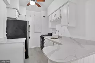 1711 Massachusetts Ave NW, Washington, DC 20036 - Photo 4