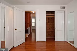 915 Hughes Mews NW, Washington, DC 20037 - Photo 6