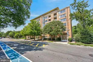 355 I Street SW, Washington, DC 20024 - Photo 32