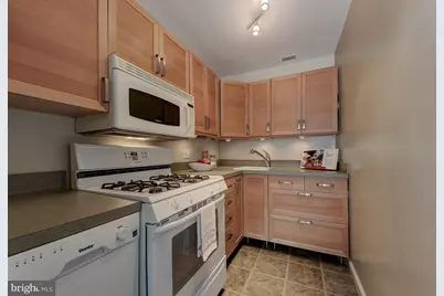 2829 Connecticut Avenue NW #111, Washington, DC 20008 - Photo 4