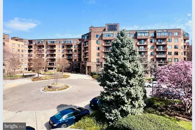 2111 Wisconsin Avenue NW #110, Washington, DC 20007 - Photo 20