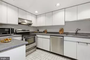 308 East Capitol St NE, Washington, DC 20003 - Photo 4