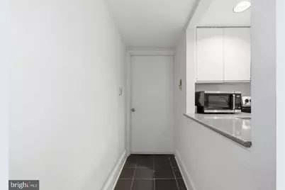 308 East Capitol Street NE #11, Washington, DC 20003 - Photo 32