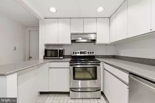 308 East Capitol St NE, Washington, DC 20003 - Photo 6