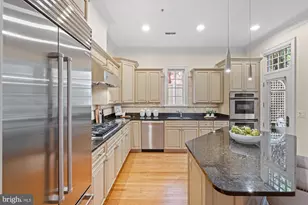 2995 38th St NW, Washington, DC 20016 - Photo 16