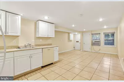 1428 Independence Avenue SE, Washington, DC 20003 - Photo 30