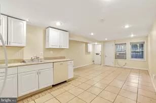 1428 Independence Ave SE, Washington, DC 20003 - Photo 30