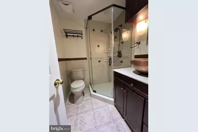 1930 New Hampshire Avenue NW #22, Washington, DC 20009 - Photo 32