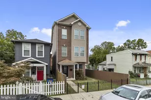1048 48th Pl NE, Washington, DC 20019 - Photo 2