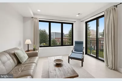 2001 I Street NE #10, Washington, DC 20002 - Photo 8