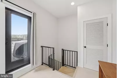 2001 I Street NE #10, Washington, DC 20002 - Photo 16