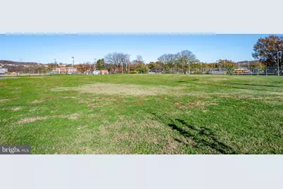 1815 E East Capitol Street SE #2, Washington, DC 20003 - Photo 24