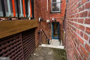 315 E St SE, Washington, DC 20003 - Photo 32