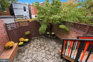 315 E St SE, Washington, DC 20003 - Photo 30