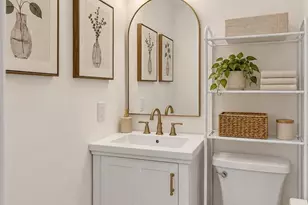 251 8th St NE, Washington, DC 20002 - Photo 46