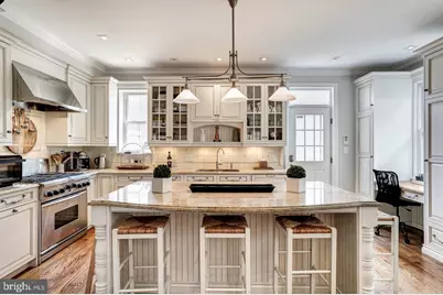 2243 NW 40th Street NW, Washington, DC 20007 - Photo 2