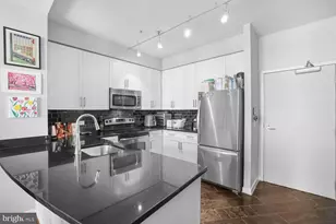 437 New York Ave NW, Washington, DC 20001 - Photo 12