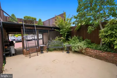 312 D Street NE, Washington, DC 20002 - Photo 36