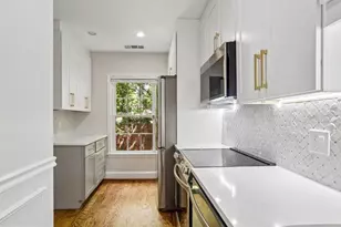 3217 Sutton Pl NW, Washington, DC 20016 - Photo 8