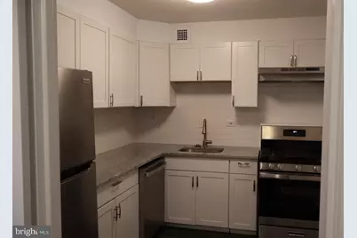 700 7th Street SW #315, Washington, DC 20024 - Photo 8