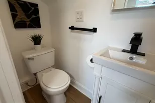 1820 L St NE, Washington, DC 20002 - Photo 16