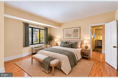 1825 T Street NW #302, Washington, DC 20009 - Photo 4