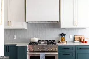 1654 Hobart St NW, Washington, DC 20009 - Photo 16